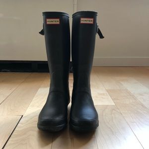 Wide calf Huntress waterproof boot